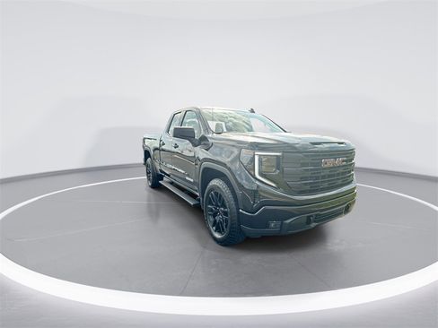 Used 2024 GMC Sierra 1500 Elevation image 2