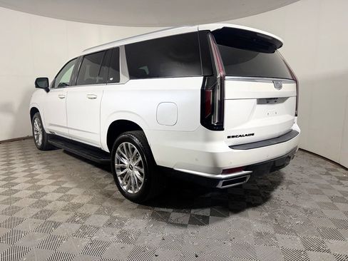 Used 2021 Cadillac Escalade ESV Premium Luxury AWD/4WD image 4