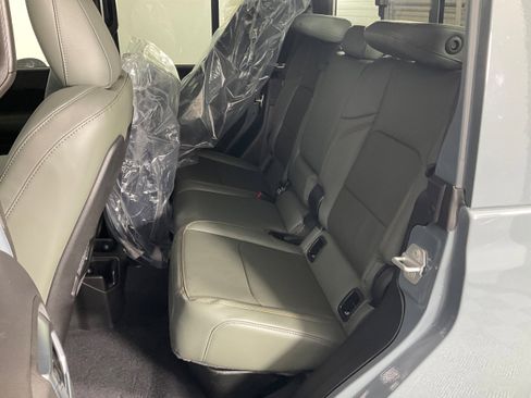 New 2026 Jeep Gladiator Mojave image 9