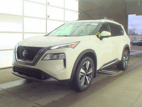 Used 2023 Nissan Rogue SL w/ SL Premium Package image 1