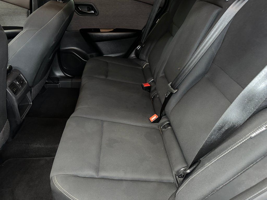 Used 2023 Nissan Rogue S FWD image 17