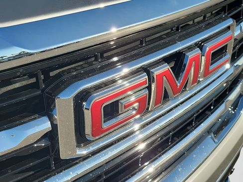 New 2026 GMC Yukon XL Elevation image 42