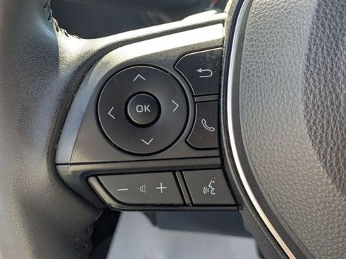 Used 2022 Toyota Corolla SE image 17