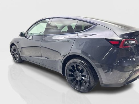 Used 2024 Tesla Model Y Long Range AWD/4WD image 14