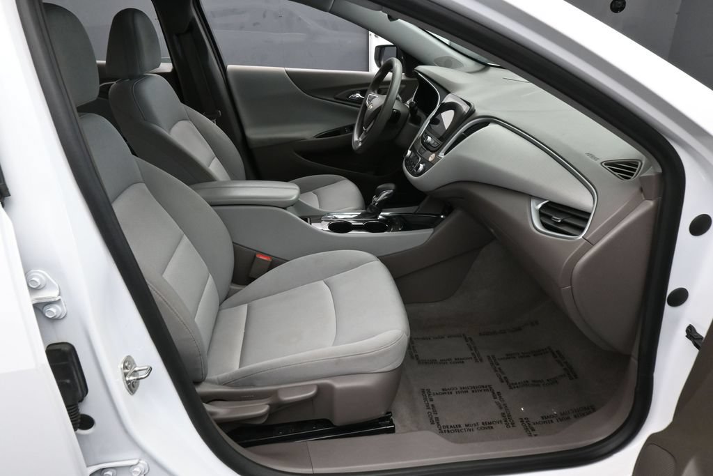 Used 2024 Chevrolet Malibu LT FWD image 38
