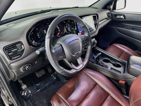 Used 2023 Dodge Durango GT RWD image 9