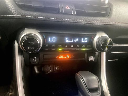 Certified 2024 Toyota RAV4 XLE image 25