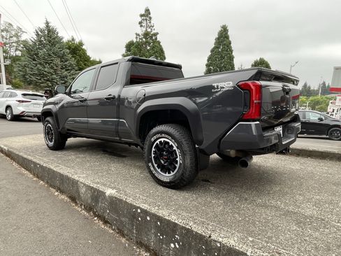 Used 2024 Toyota Tacoma TRD Off-Road AWD/4WD image 5