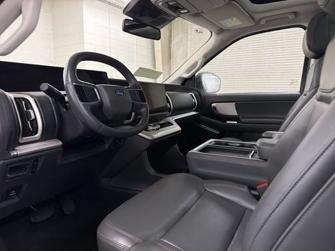 Certified 2025 Ford Expedition Active RWD image 6