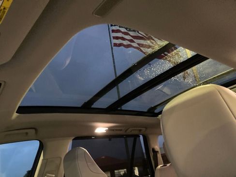 Used 2025 Toyota Grand Highlander AWD Hybrid image 14