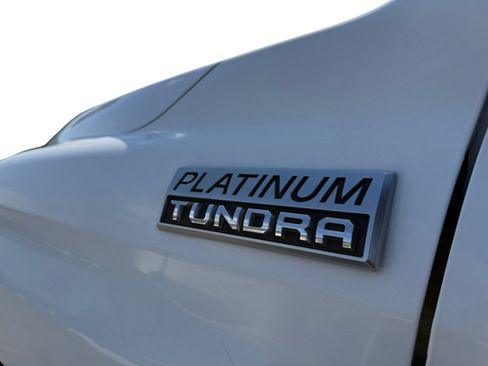 Used 2017 Toyota Tundra Platinum AWD/4WD image 15