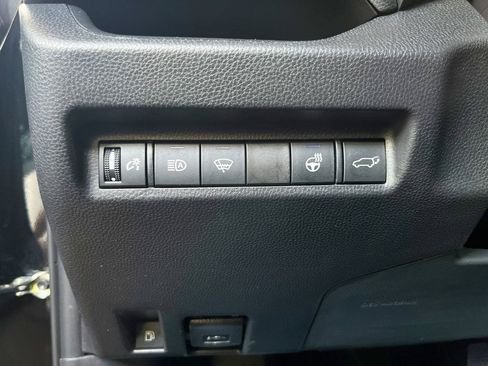 Used 2022 Toyota RAV4 SE w/ Convenience Package AWD/4WD image 74