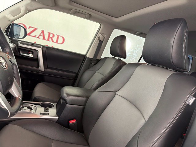 Used 2020 Toyota 4Runner SR5 Premium w/ Moonroof Package RWD image 18