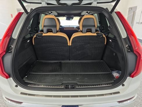 Used 2021 Volvo XC90 T8 Inscription w/ Advanced Package image 14