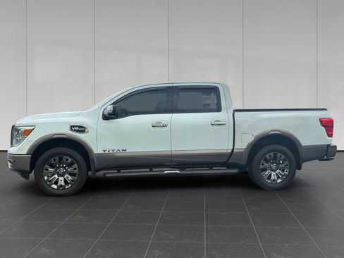 Used 2017 Nissan Titan Platinum Reserve image 2