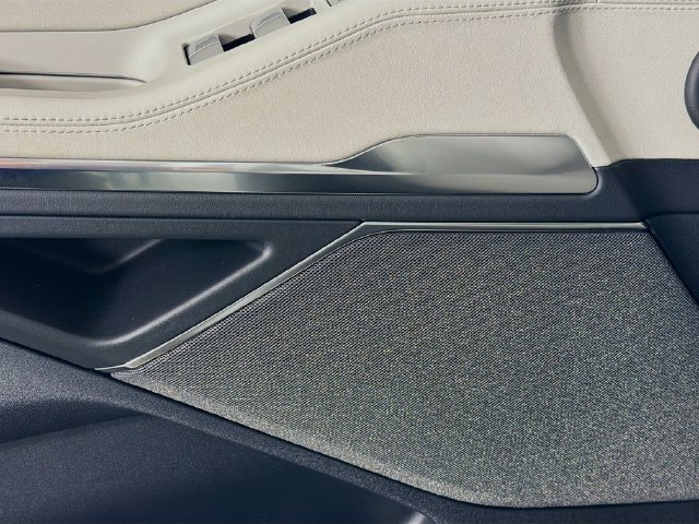 New 2026 Lincoln Navigator Reserve AWD/4WD image 19