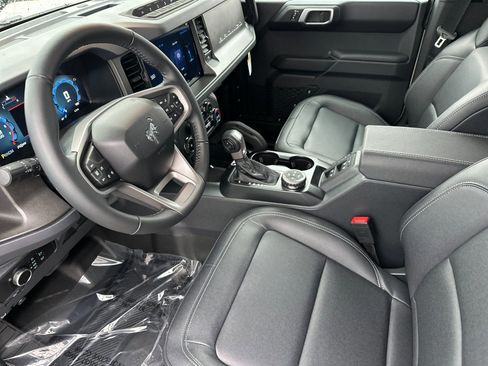 New 2025 Ford Bronco Badlands w/ Sasquatch Package image 9