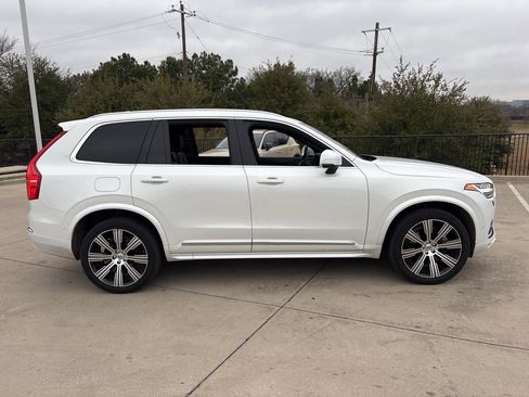 Used 2023 Volvo XC90 B6 Ultimate w/ Protection Package Premier image 4