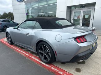 Used 2025 Ford Mustang Premium RWD video 2