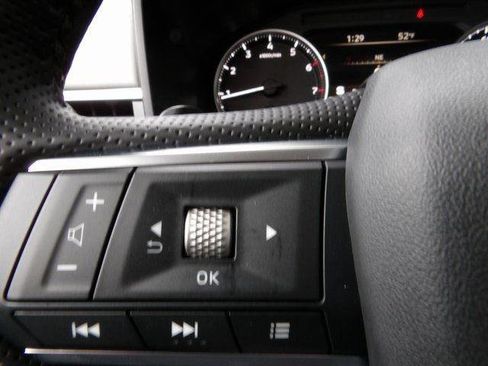 New 2026 Mitsubishi Outlander SE image 32