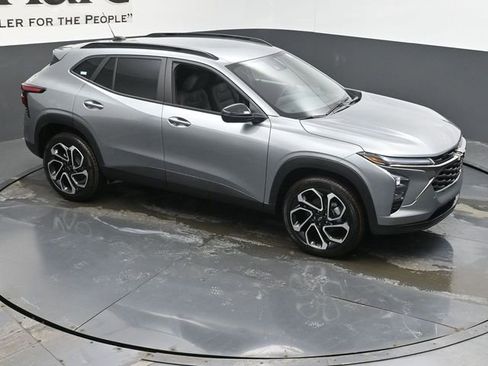 New 2026 Chevrolet Trax RS image 16