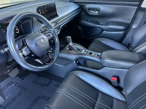 Used 2023 Honda HR-V EX-L image 11
