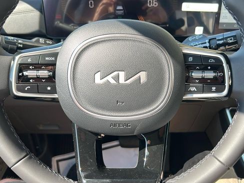 New 2026 Kia Carnival image 25