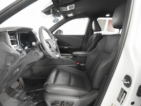 Certified 2024 Lexus TX 550h AWD Plug-In Hybrid w/ Technology Package image 9
