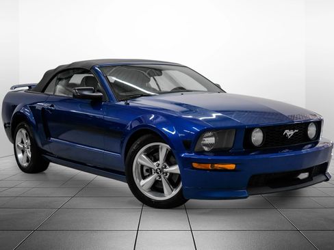 Used 2007 Ford Mustang GT Premium RWD image 6