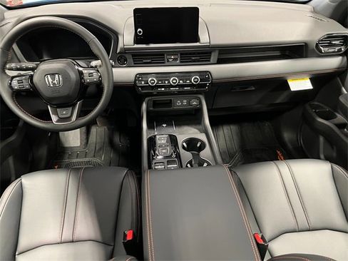 New 2025 Honda Pilot TrailSport image 15