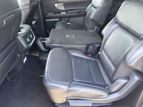 Used 2025 Ford Expedition Max Platinum AWD/4WD image 20