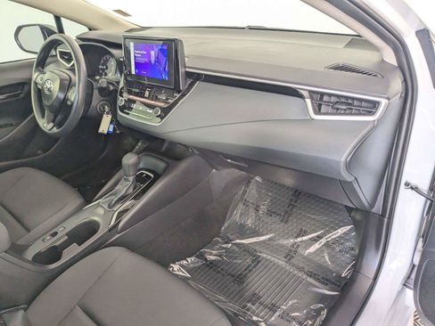 Certified 2025 Toyota Corolla LE FWD image 29