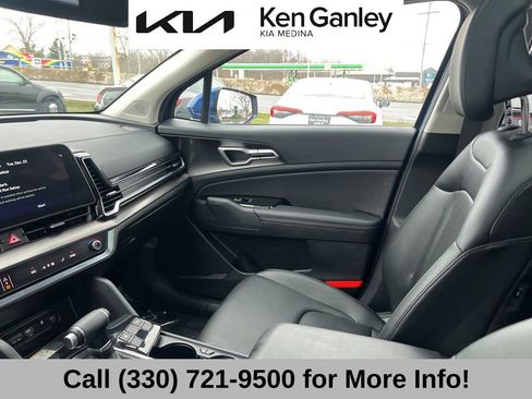 Certified 2025 Kia Sportage EX w/ Premium Package image 41