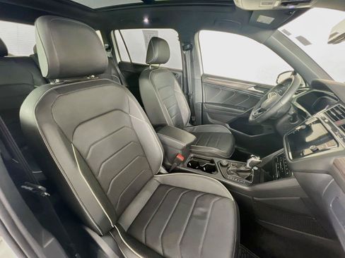 Used 2024 Volkswagen Tiguan SEL R-Line AWD/4WD image 27