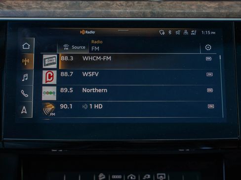 Used 2022 Audi e-tron Premium Plus AWD/4WD image 20