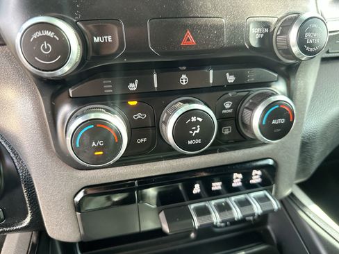 Used 2022 RAM 1500 Big Horn w/ Built-to-serve Edition image 18