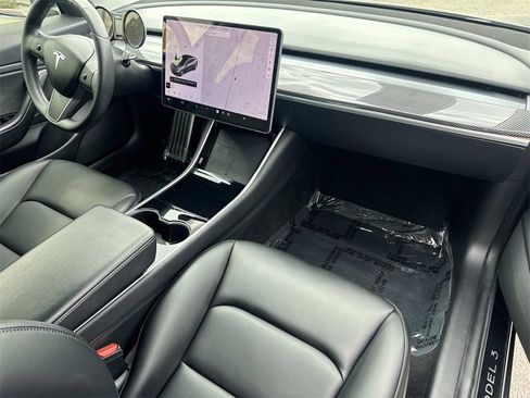 Used 2019 Tesla Model 3 Long Range image 23