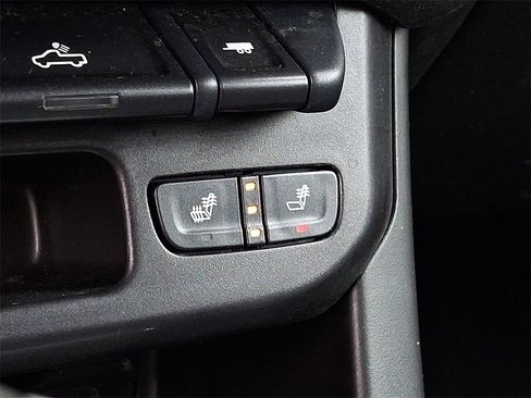 Used 2021 Chevrolet Colorado LT w/ LT Convenience Package image 24