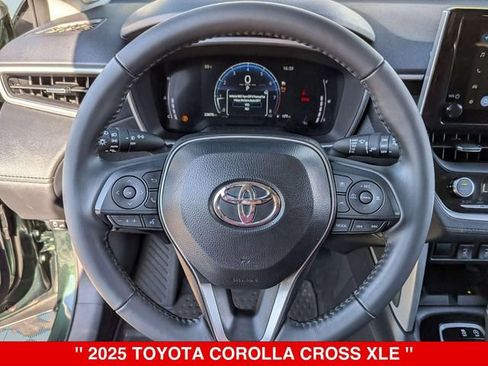 Used 2025 Toyota Corolla Cross XLE w/ Convenience Package AWD/4WD image 18