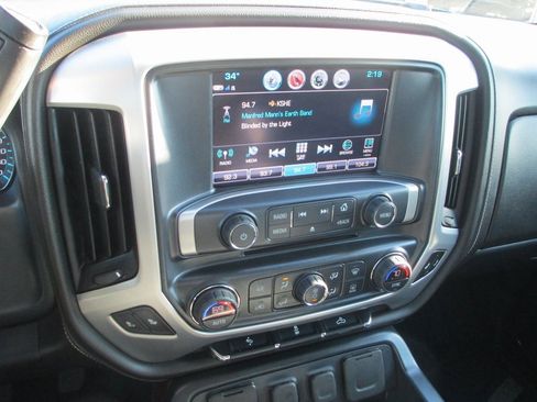Used 2018 GMC Sierra 1500 SLT w/ SLT Premium Package image 27