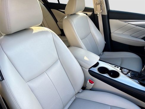 Used 2021 INFINITI Q50 Luxe w/ Seat & Sound Package image 28