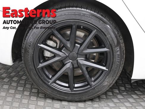 Used 2023 Tesla Model 3 Standard Range RWD image 24