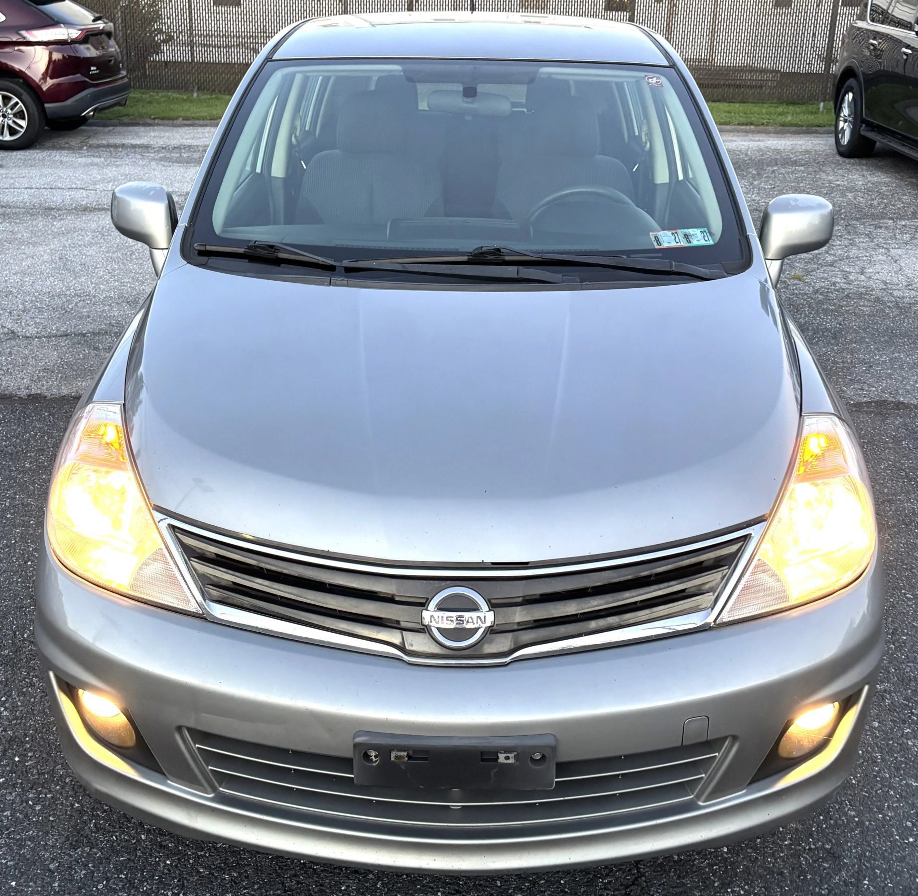 Used 2011 Nissan Versa Hatchback w/ Navigation/Satellite Pkg FWD image 2