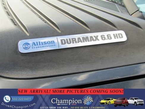 Used 2013 Chevrolet Silverado 2500 LT w/ Interior Plus Package image 9