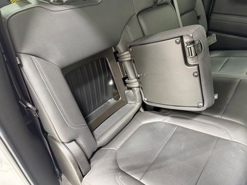 Used 2022 Chevrolet Silverado 1500 LTZ image 36