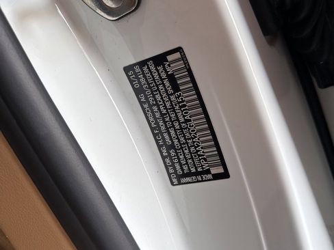 Used 2016 Porsche Cayenne image 40