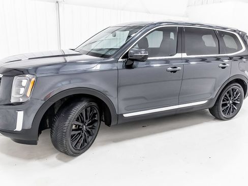 Used 2022 Kia Telluride SX w/ Towing Package FWD image 4