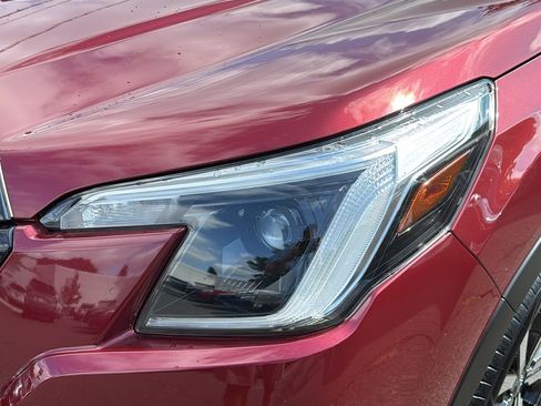 Used 2023 Subaru Forester Limited AWD/4WD image 9