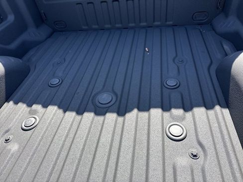 New 2025 Ford F350 Platinum image 9