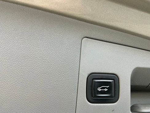 Used 2017 Cadillac XT5 Luxury w/ Driver Awareness Package FWD image 49